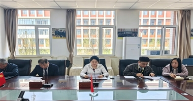 计算机学院与教育学院联合举办“AI工具高校备课与课堂实践”午间沙龙