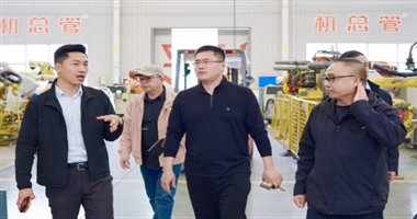 河北科技学院赴华东机器人工程中心调研，深化产教融合赋能智能制造人才培养